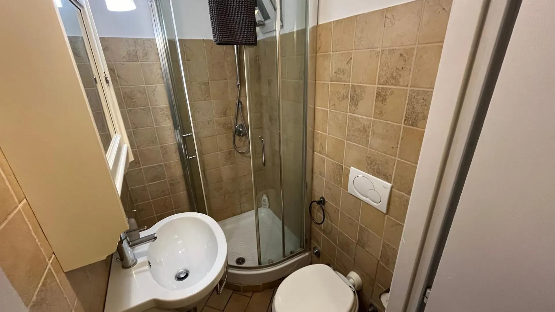 Trastevere Quite'S Apartment Rome Italy